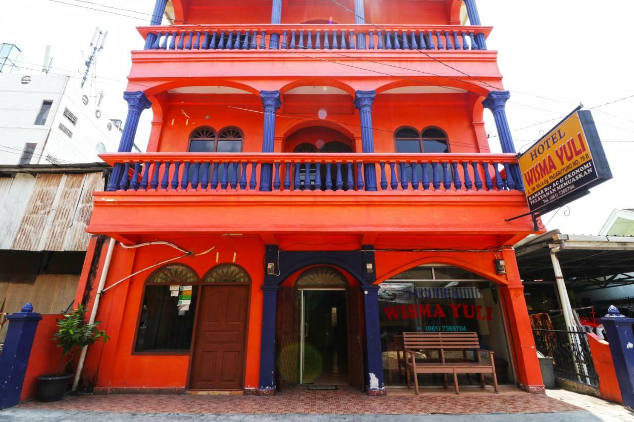 Wisma Yuli Syariah Hotel Medan Exterior foto